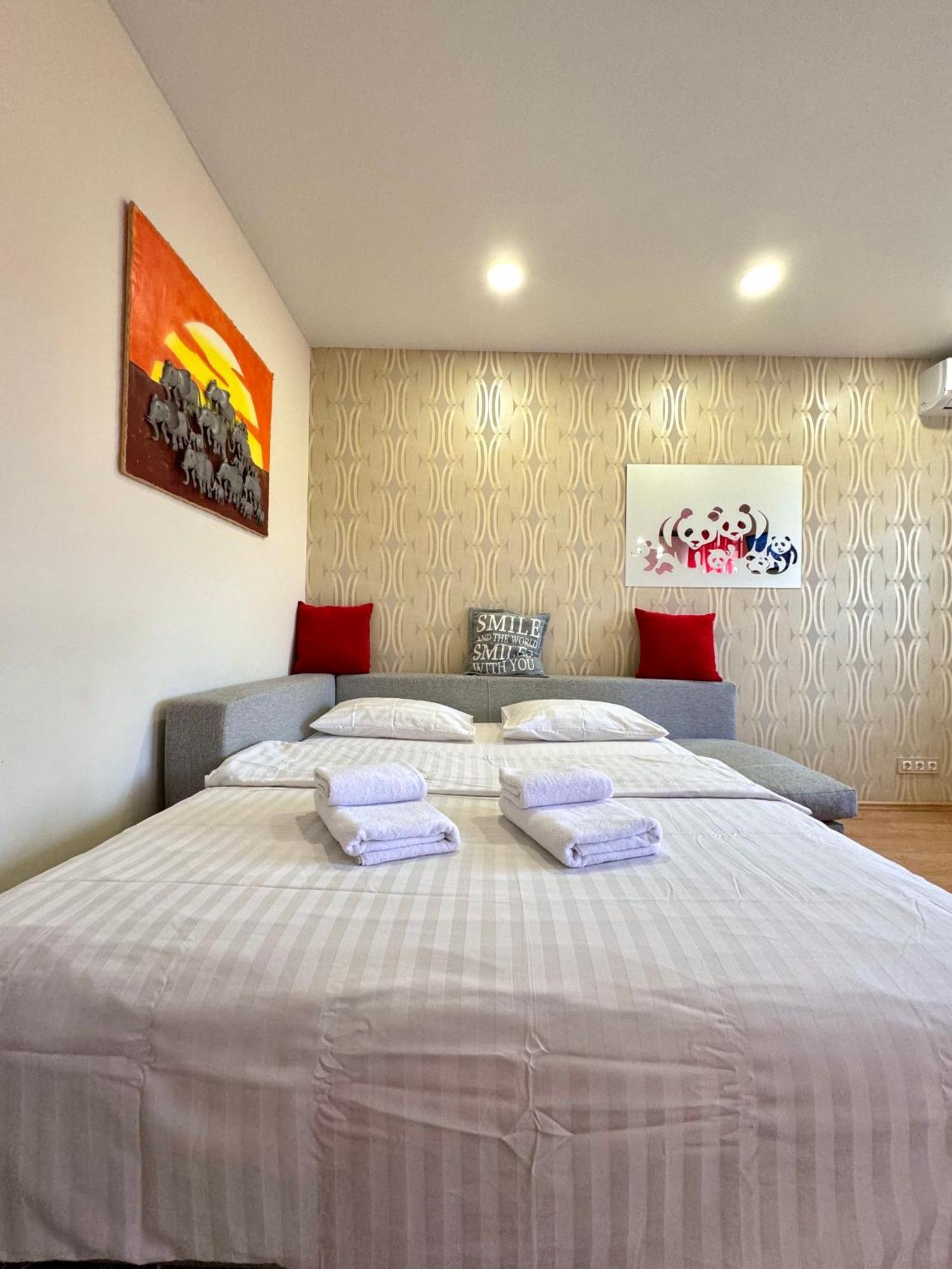 Apartpoltava Затишна 1-Кімнатна Студія,Новобудова В Самому Центрі Міста, Банківський Чек Kültér fotó